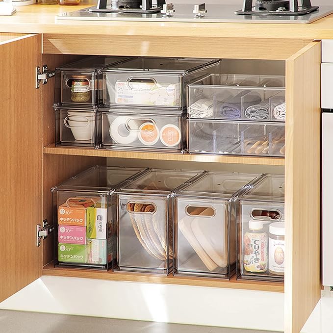 shopwithgreen Refrigerator Organizer and Storage Bins with Pull-out Drawer, Stackable Clear Fridge Drawer Organizer with Handle Design, Plastic Kitchen Pantry Storage Containers, 1Pack, 9.5QT