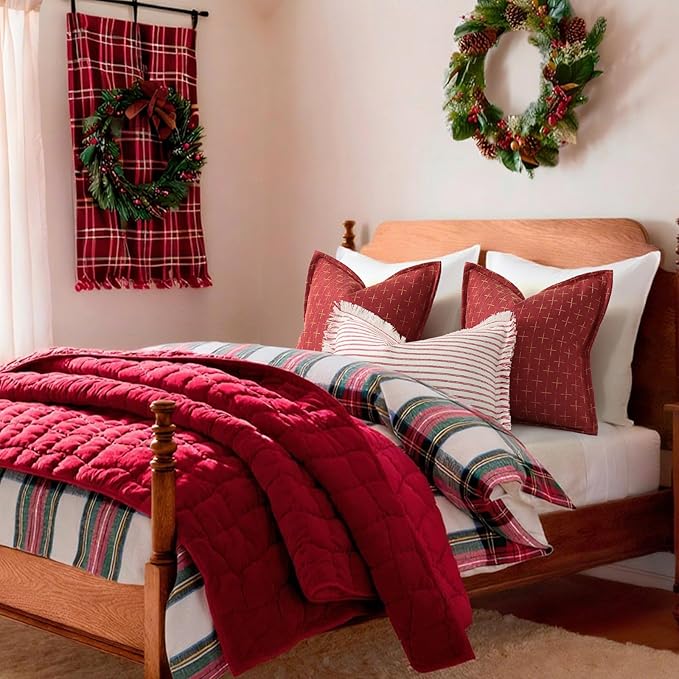 ZWJD Christmas Pillow Covers 20x20 Set of 2 Soft Polyester Textured Pillowcases with Stylish Flange Edge Cozy Farmhouse Christmas Pillows for Couch Bed Sofa Living Room (Red)