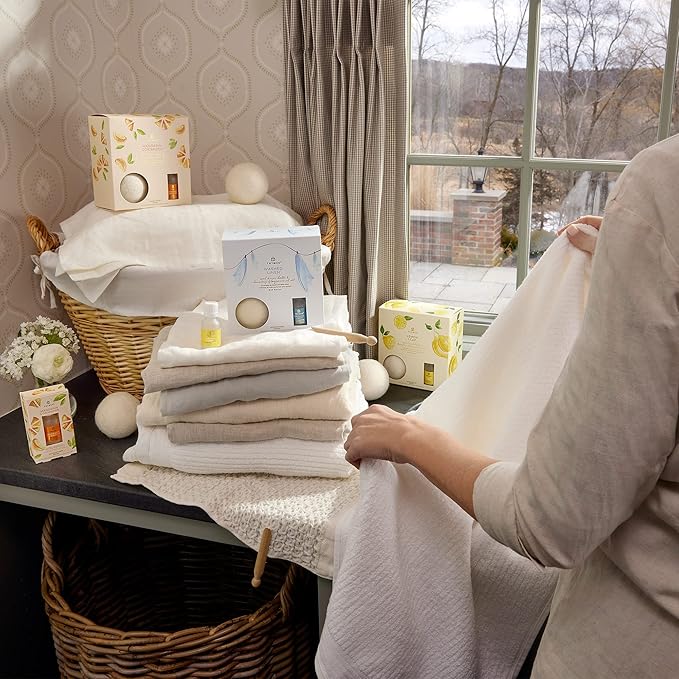 Thymes Wool Dryer Balls Set – Includes 3 Wool Laundry Balls + 1 Scented Laundry Fragrance Oil for Dryer – Eliminate Wrinkles, Static & Lint (Mandarin Coriander, 0.5 fl oz)